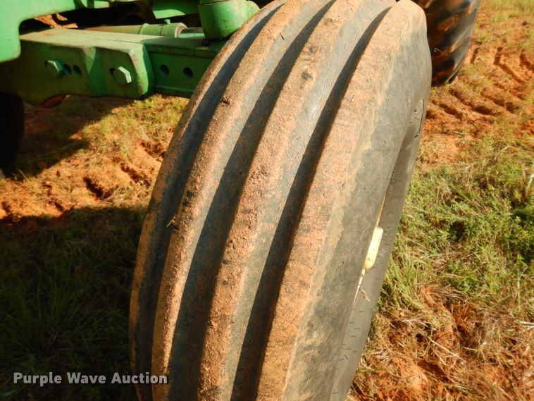 image for item DG6913 John Deere 2350  tractor