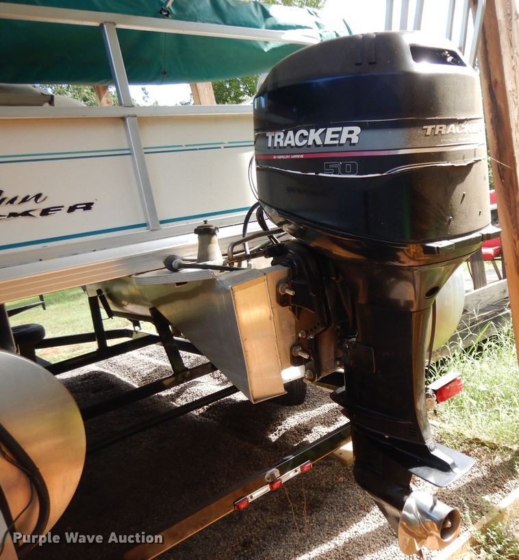 image for item DG6916 2004 Sun Tracker Bass Buggy 18  boat