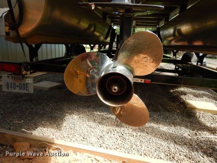 image for item DG6916 2004 Sun Tracker Bass Buggy 18  boat