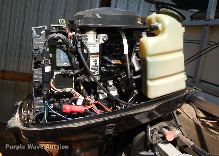 image for item DG6916 2004 Sun Tracker Bass Buggy 18  boat