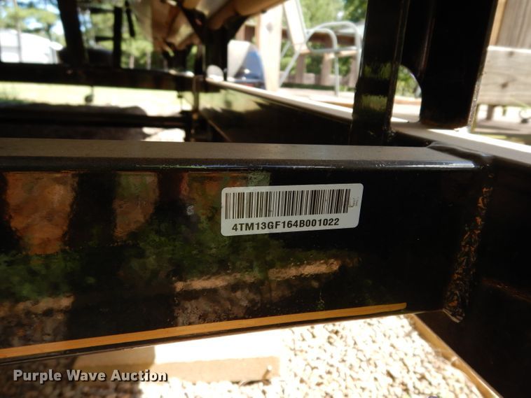 image for item DG6916 2004 Sun Tracker Bass Buggy 18  boat