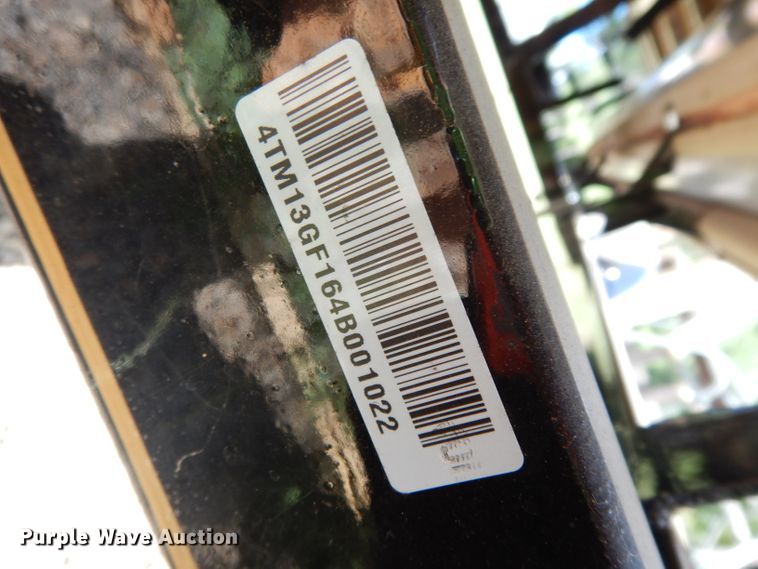 image for item DG6916 2004 Sun Tracker Bass Buggy 18  boat