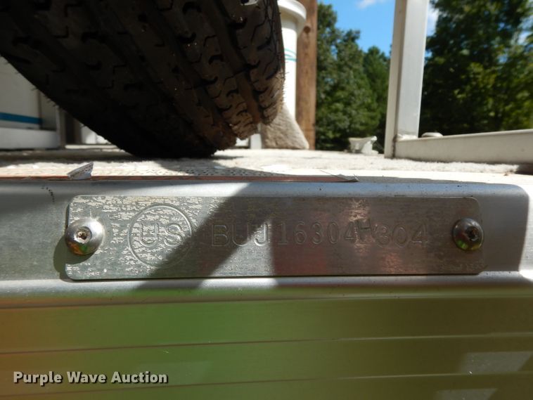 image for item DG6916 2004 Sun Tracker Bass Buggy 18  boat