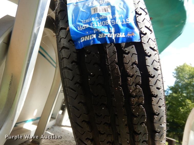 image for item DG6916 2004 Sun Tracker Bass Buggy 18  boat