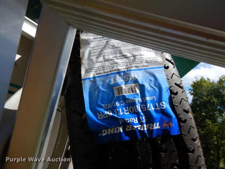 image for item DG6916 2004 Sun Tracker Bass Buggy 18  boat