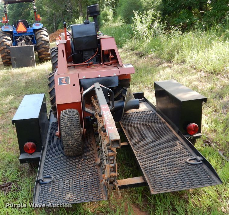 image for item DG6925 Ditch Witch 1420  trencher