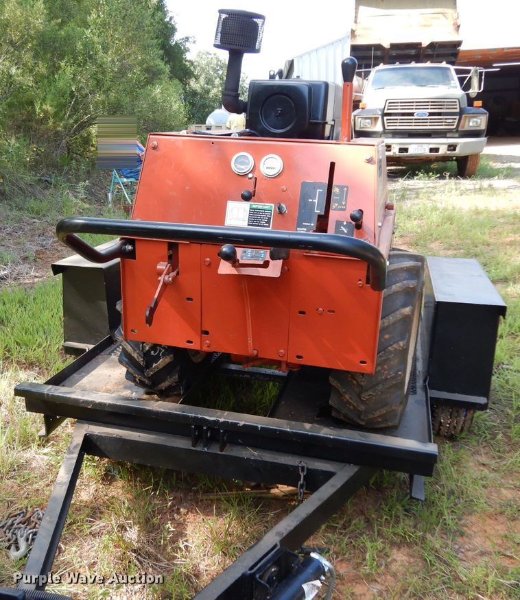 image for item DG6925 Ditch Witch 1420  trencher