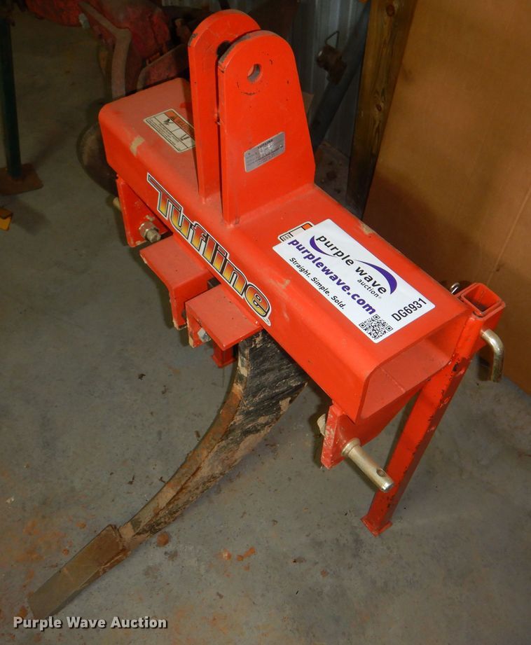 image for item DG6931 Tufline 1S-28 subsoiler