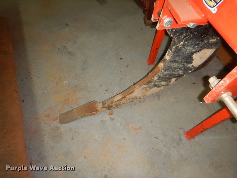 image for item DG6931 Tufline 1S-28 subsoiler