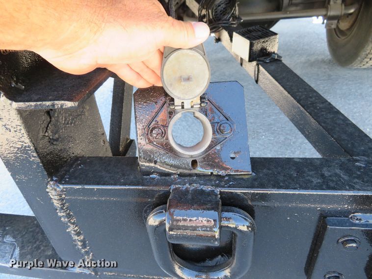 image for item DH1149 2006 GMC C8500  flatbed truck with crane