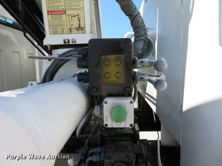 image for item DH1149 2006 GMC C8500  flatbed truck with crane