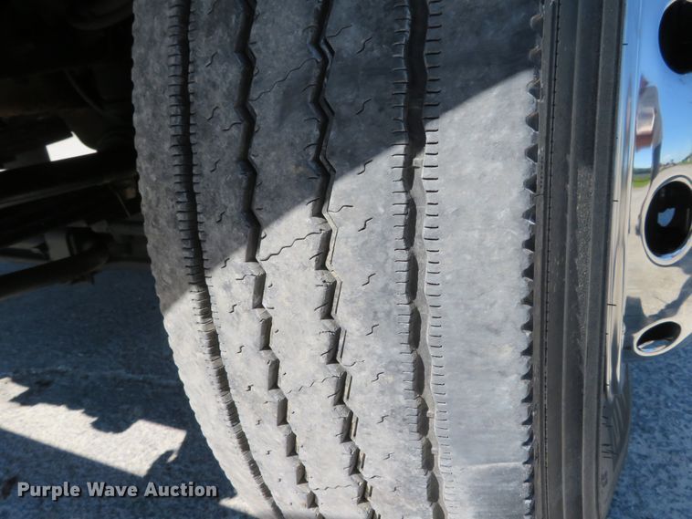 image for item DH1149 2006 GMC C8500  flatbed truck with crane