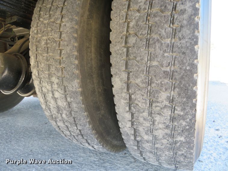 image for item DH1149 2006 GMC C8500  flatbed truck with crane