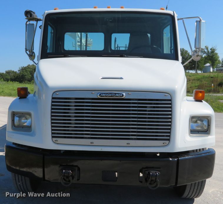 image for item DH1151 2001 Freightliner FL70  service truck
