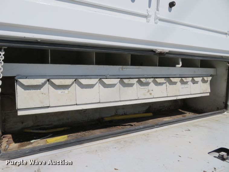 image for item DH1151 2001 Freightliner FL70  service truck