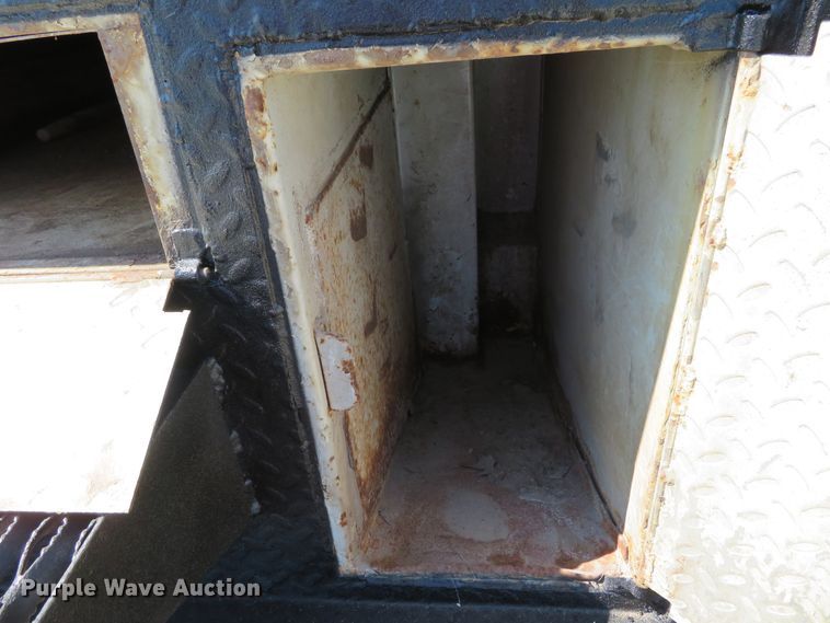 image for item DH1151 2001 Freightliner FL70  service truck