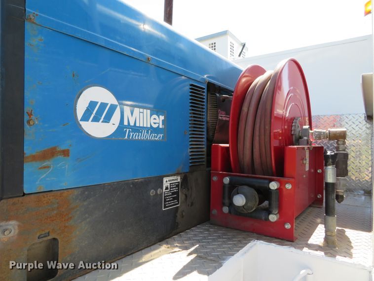 image for item DH1151 2001 Freightliner FL70  service truck