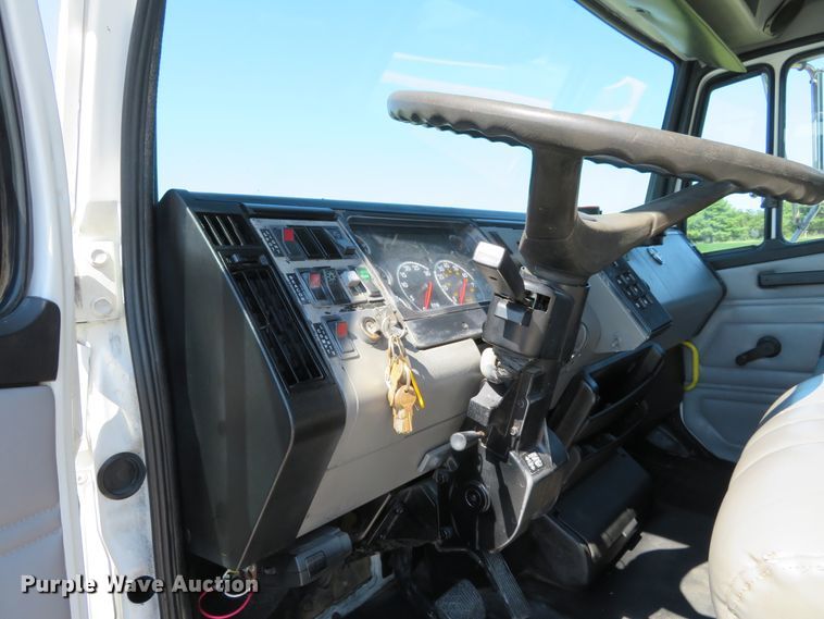 image for item DH1151 2001 Freightliner FL70  service truck