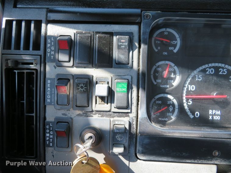 image for item DH1151 2001 Freightliner FL70  service truck