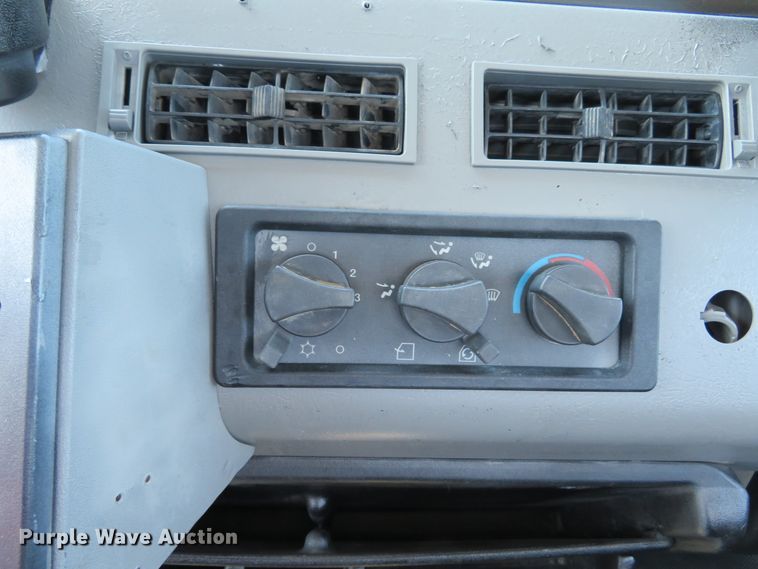 image for item DH1151 2001 Freightliner FL70  service truck