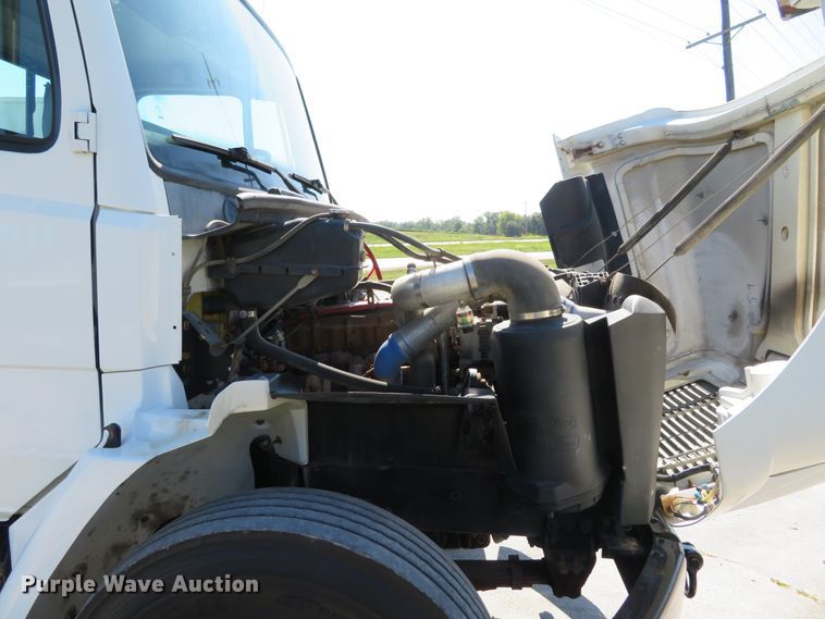 image for item DH1151 2001 Freightliner FL70  service truck