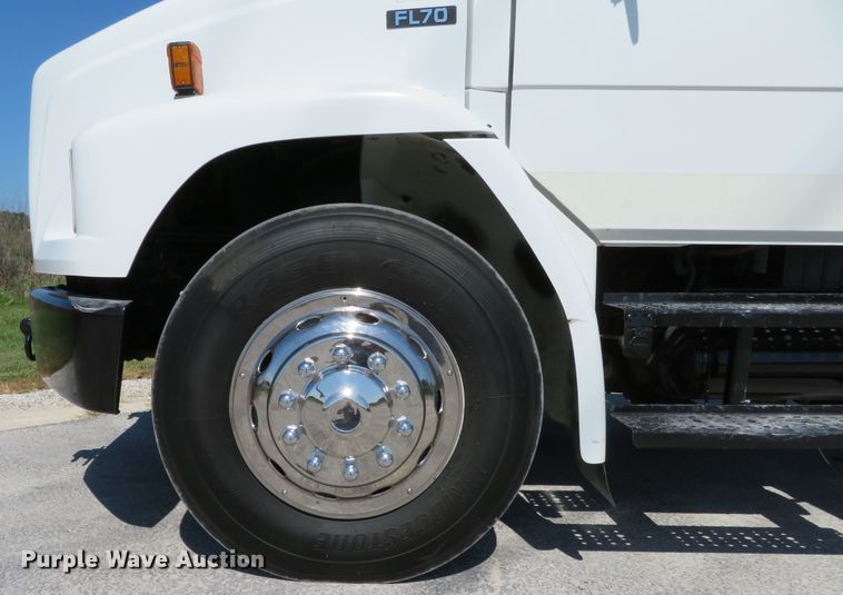 image for item DH1151 2001 Freightliner FL70  service truck