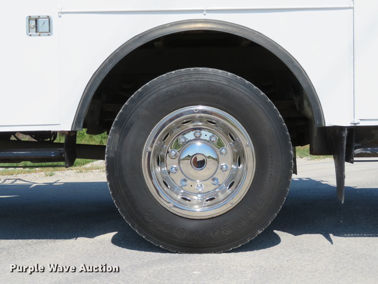 image for item DH1151 2001 Freightliner FL70  service truck