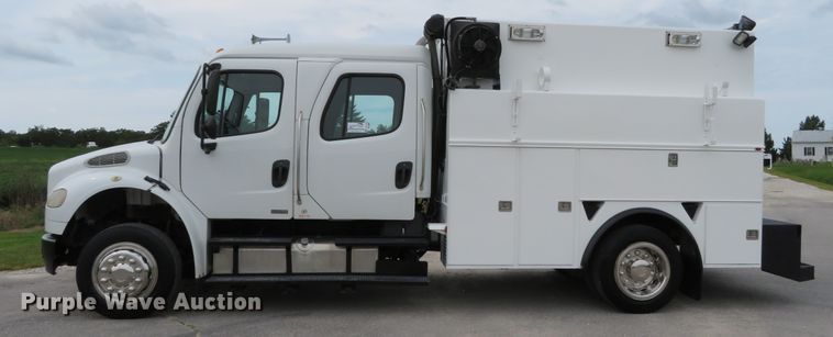 image for item DH1168 2010 Freightliner Business Class M2  utility truck