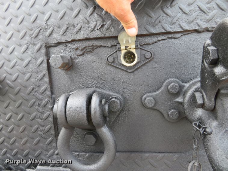 image for item DH1168 2010 Freightliner Business Class M2  utility truck