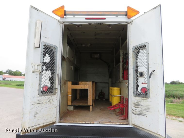 image for item DH1168 2010 Freightliner Business Class M2  utility truck