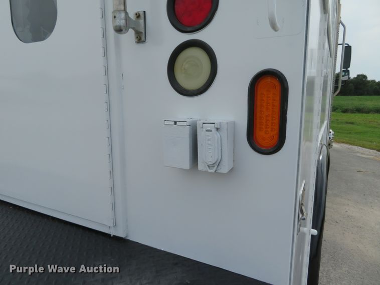 image for item DH1168 2010 Freightliner Business Class M2  utility truck