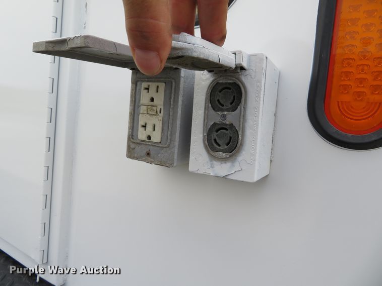 image for item DH1168 2010 Freightliner Business Class M2  utility truck