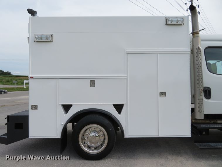 image for item DH1168 2010 Freightliner Business Class M2  utility truck