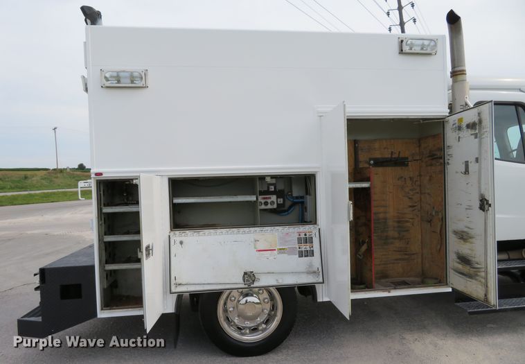 image for item DH1168 2010 Freightliner Business Class M2  utility truck