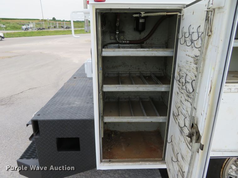 image for item DH1168 2010 Freightliner Business Class M2  utility truck