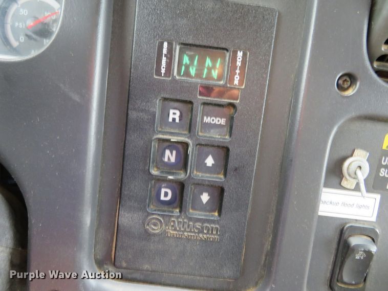 image for item DH1168 2010 Freightliner Business Class M2  utility truck