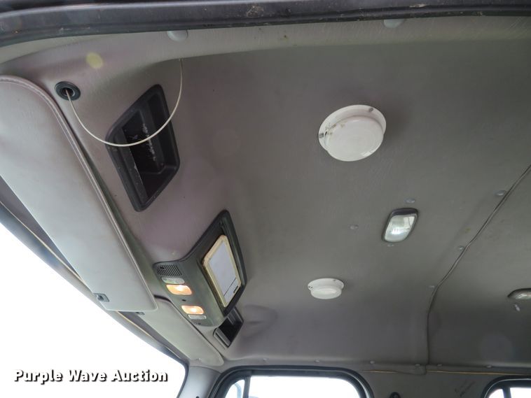 image for item DH1168 2010 Freightliner Business Class M2  utility truck