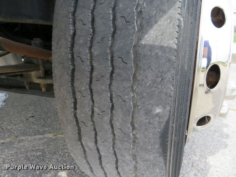 image for item DH1168 2010 Freightliner Business Class M2  utility truck