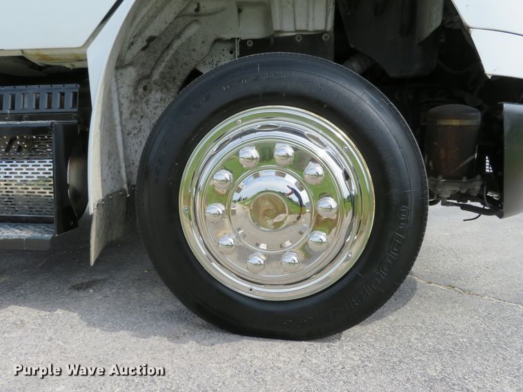 image for item DH1168 2010 Freightliner Business Class M2  utility truck