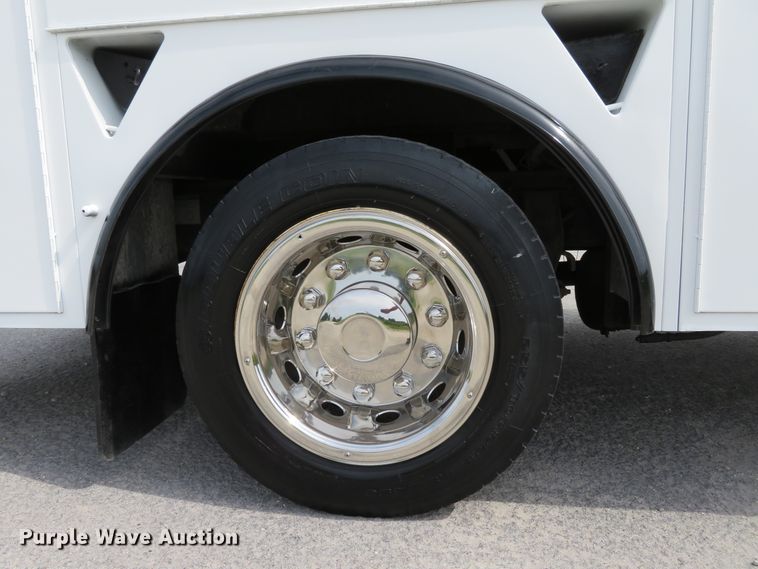 image for item DH1168 2010 Freightliner Business Class M2  utility truck