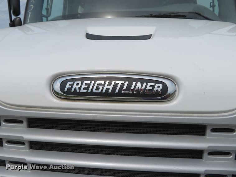image for item DH1168 2010 Freightliner Business Class M2  utility truck