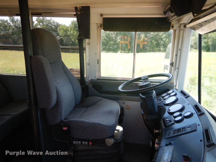 image for item DH5162 2007 Blue Bird All American FE  school bus