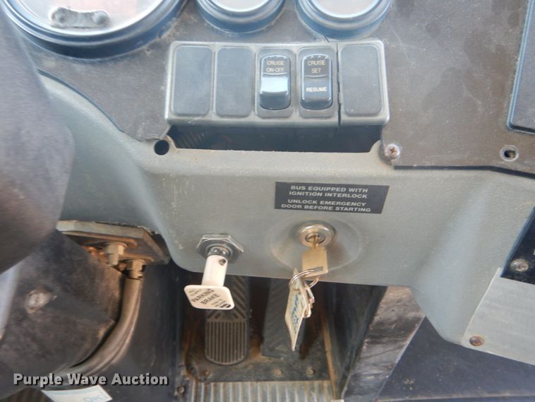 image for item DH5162 2007 Blue Bird All American FE  school bus