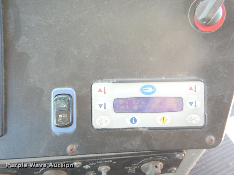 image for item DH5162 2007 Blue Bird All American FE  school bus