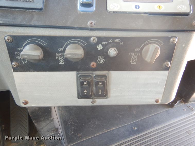 image for item DH5162 2007 Blue Bird All American FE  school bus