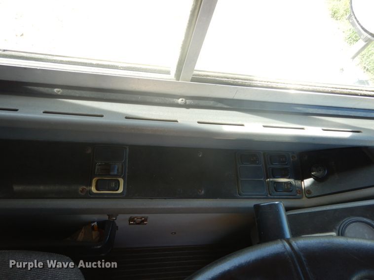 image for item DH5162 2007 Blue Bird All American FE  school bus