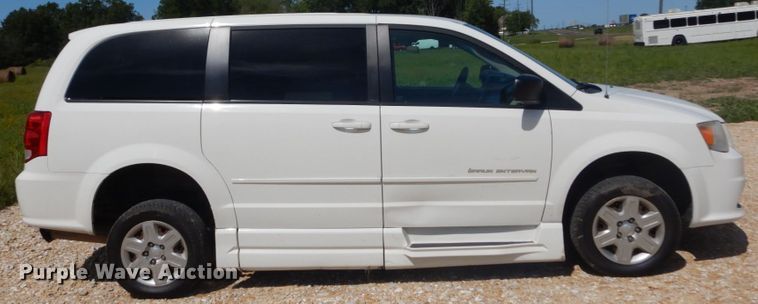 image for item DH5164 2011 Dodge Grand Caravan  handicap accessible van