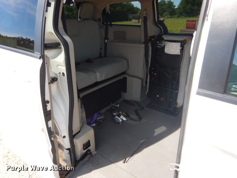 image for item DH5164 2011 Dodge Grand Caravan  handicap accessible van