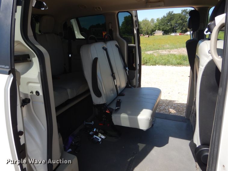 image for item DH5164 2011 Dodge Grand Caravan  handicap accessible van