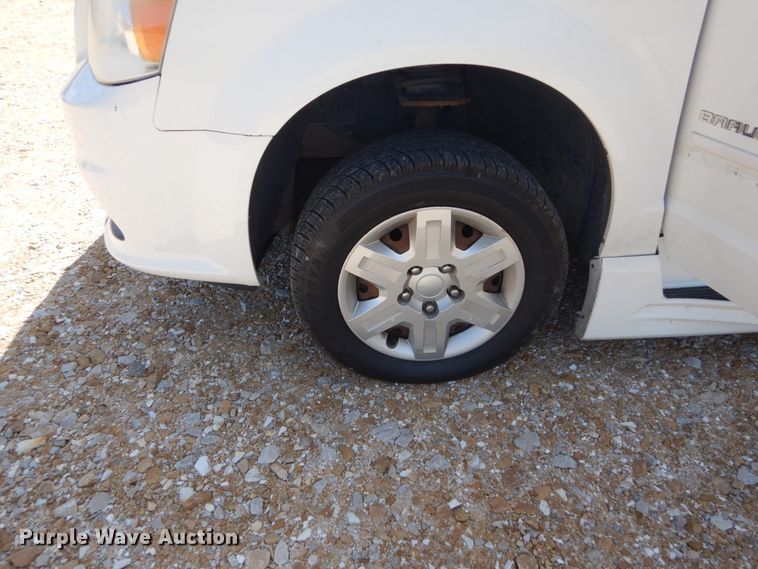 image for item DH5164 2011 Dodge Grand Caravan  handicap accessible van